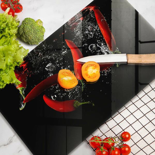 Steklena podloga za rezanje Čili paprike v vodi