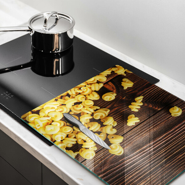 Steklena podloga za rezanje Testenine na mizi