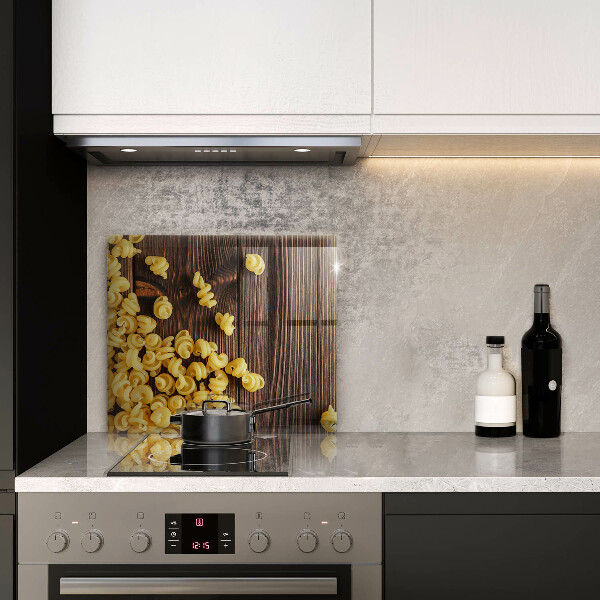 Steklena podloga za rezanje Testenine na mizi