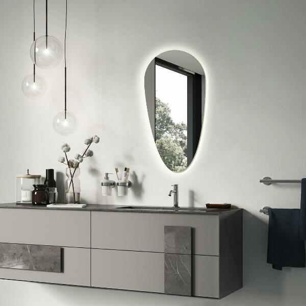 Led ogledalo v obliki solze 35x70 cm