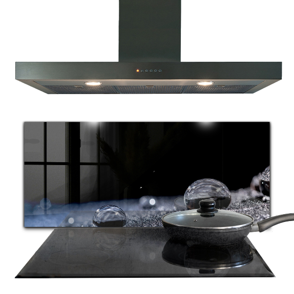 Stenska plošča za kuhinjo Kaplja rose zjutraj